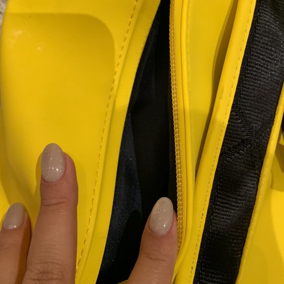 Hunter Medium Backpack - Picture 3 of 7